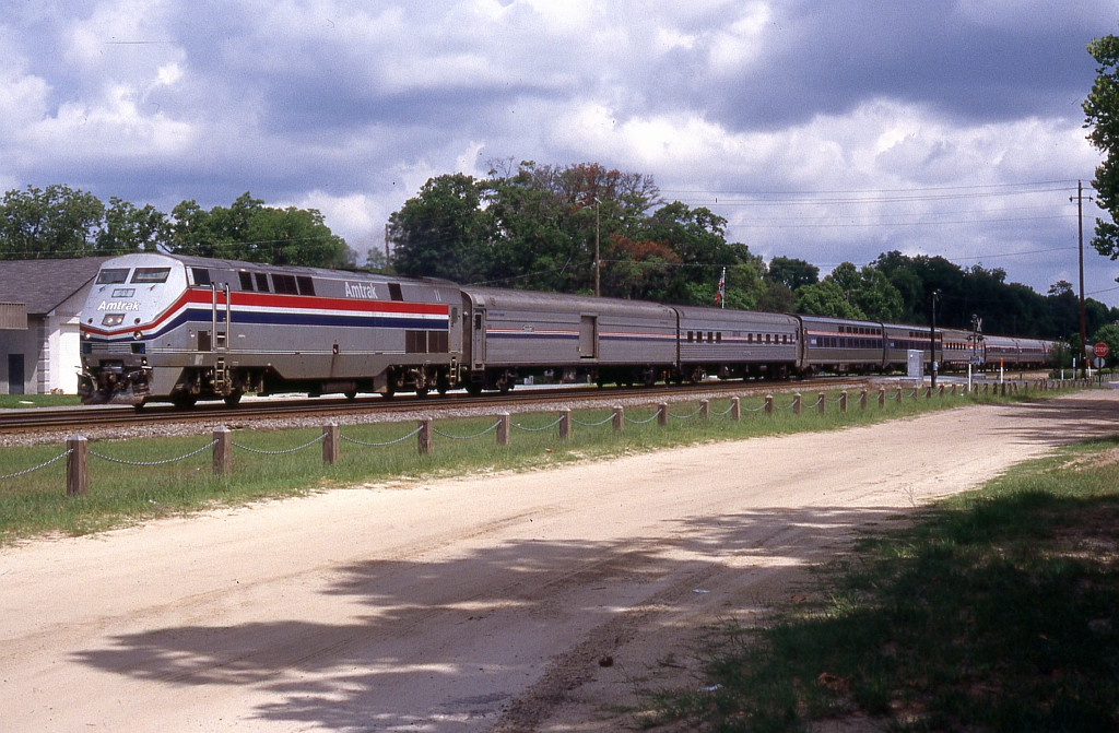 AMTK 11 with the NB Silver Meteor